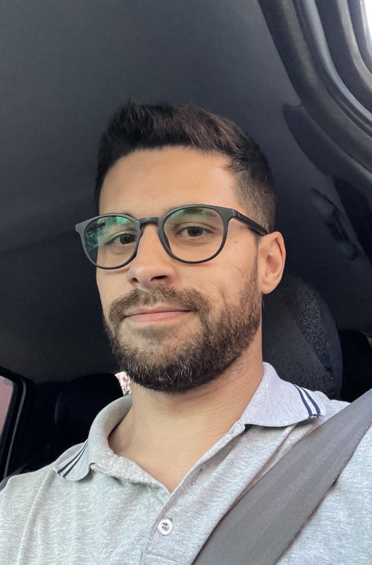 <em><strong>David R.</strong></em>